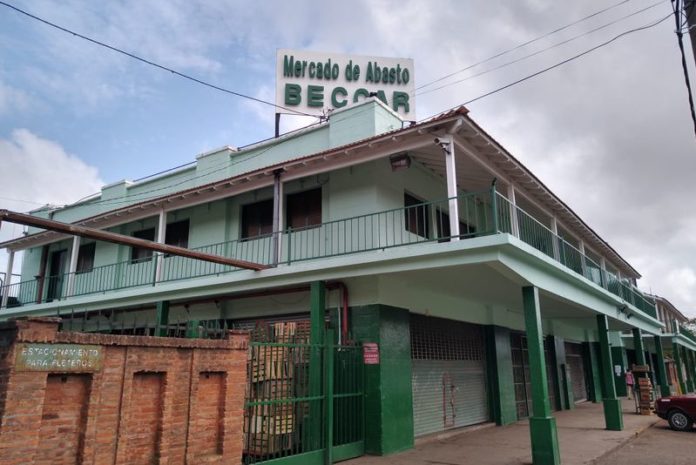 Mercado de Beccar 2