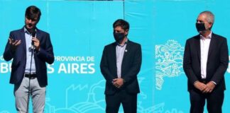Kicillof y Ghi y entregaron títulos de propiedad
