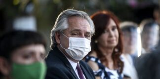 AF movió piezas en el gabinete en respuesta a CFK