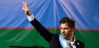 Kicillof, sin presupuesto y rodeado de fuego amigo